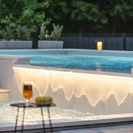 Hébergement de vacances Family *