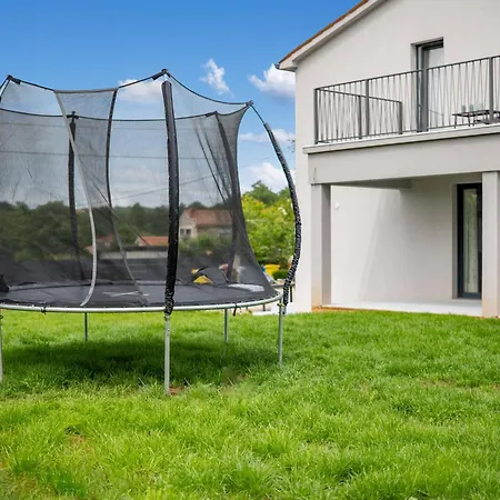 Hébergement de vacances Family *