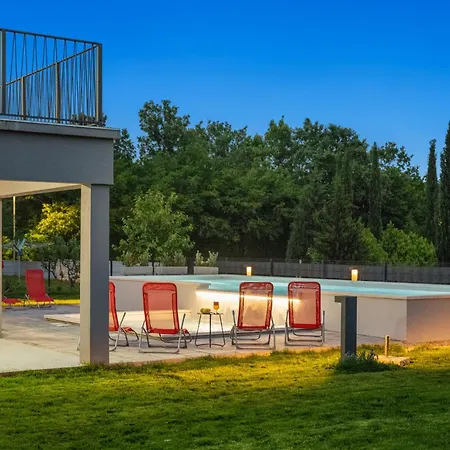Nyaraló Family By 22estates Labin