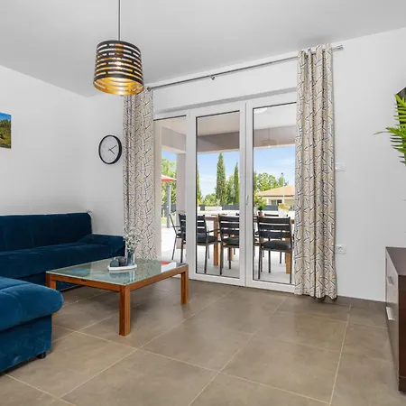 Nyaraló Family By 22estates